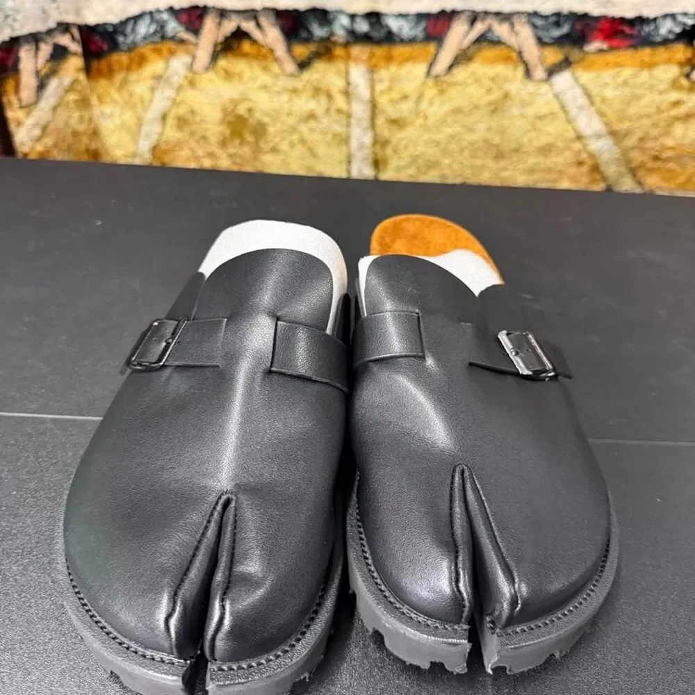 Tabi Men's Black Sandals